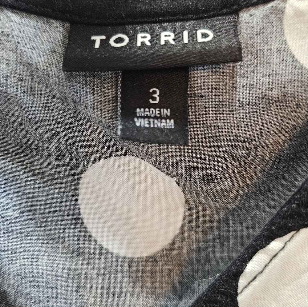 Torrid Black & White Dot Challis Retro Skater Midi Dress - Picture 4 of 9